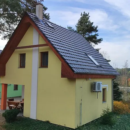Kolodeje-ubytovani U Reky V Soukromem Arealu-yellow Appartamento *