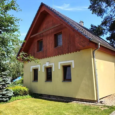 Kolodeje-zluty Dum Apartment Budweis