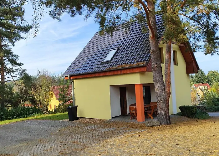 Kolodeje-zluty Dum Apartament